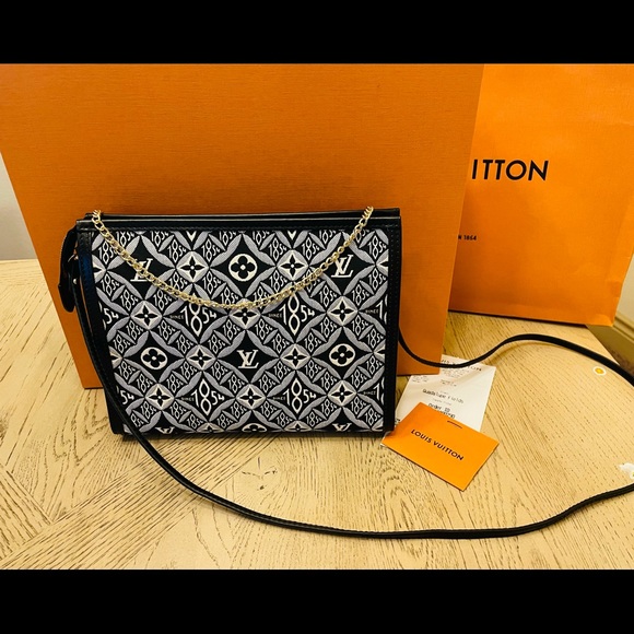 SOLD- LV Since 1854 toiletry crossbody - Picture 4 of 11